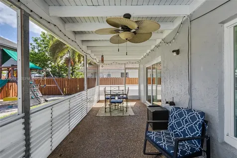 7941 NW 3rd Place Plantation FL 33324