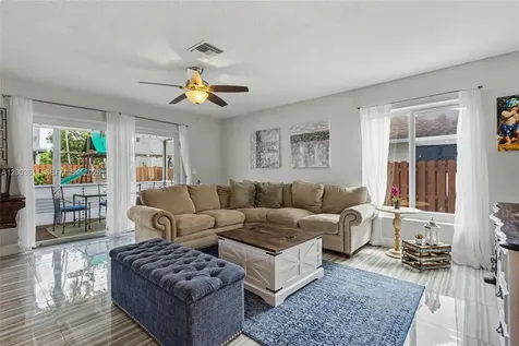 7941 NW 3rd Place Plantation FL 33324