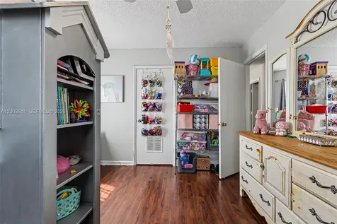 7941 NW 3rd Place Plantation FL 33324