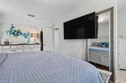 7941 NW 3rd Place Plantation FL 33324