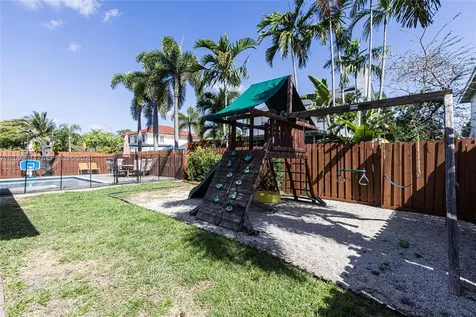 7941 NW 3rd Place Plantation FL 33324