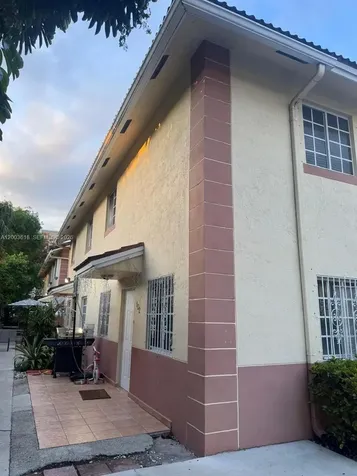 6763 NW 182nd Street Hialeah FL 33015