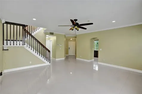 245 NW 207th Terrace Pembroke Pines FL 33029