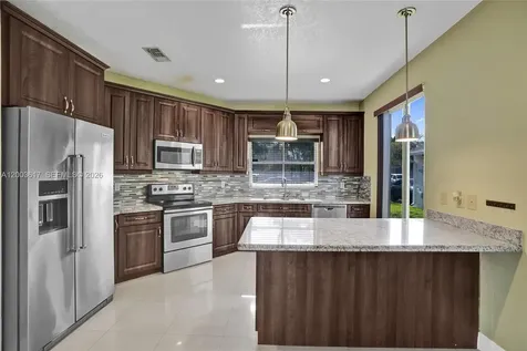 245 NW 207th Terrace Pembroke Pines FL 33029
