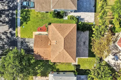 245 NW 207th Terrace Pembroke Pines FL 33029