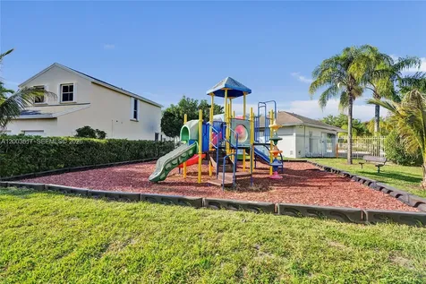 245 NW 207th Terrace Pembroke Pines FL 33029