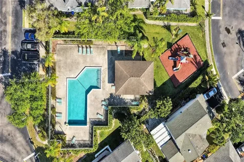 245 NW 207th Terrace Pembroke Pines FL 33029