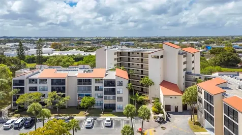 2322 S Cypress Bend Drive Pompano Beach FL 33069