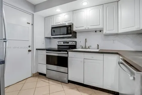 2322 S Cypress Bend Drive Pompano Beach FL 33069