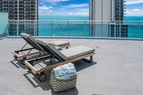 17550 Collins Avenue Sunny Isles Beach FL 33160