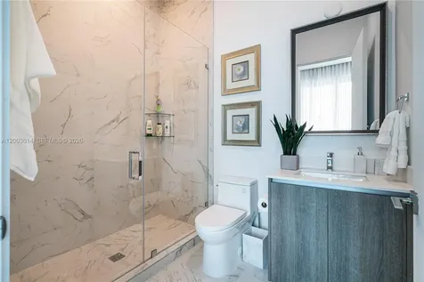 17550 Collins Avenue Sunny Isles Beach FL 33160