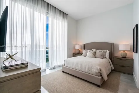 17550 Collins Avenue Sunny Isles Beach FL 33160