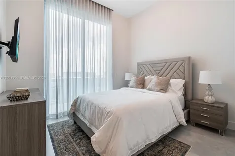 17550 Collins Avenue Sunny Isles Beach FL 33160