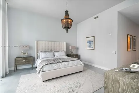 17550 Collins Avenue Sunny Isles Beach FL 33160