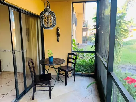 5855 Washington Street Hollywood FL 33023