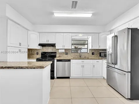 Dania Beach FL 33004