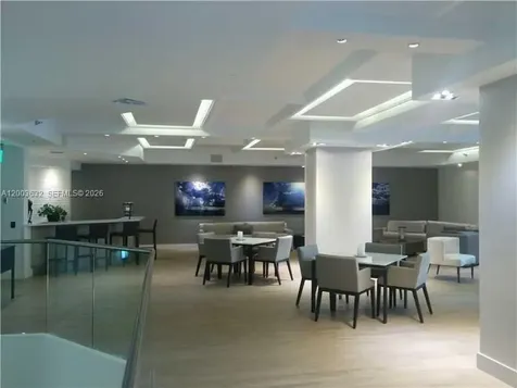 100 Lincoln Road Miami Beach FL 33139