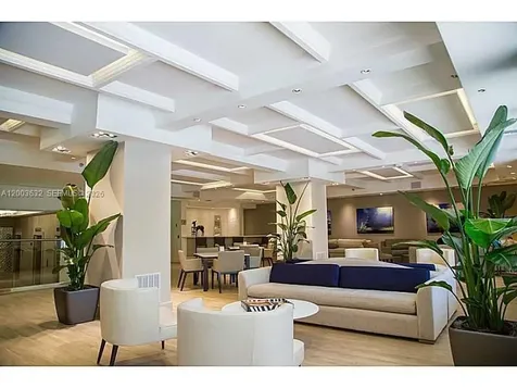 100 Lincoln Road Miami Beach FL 33139