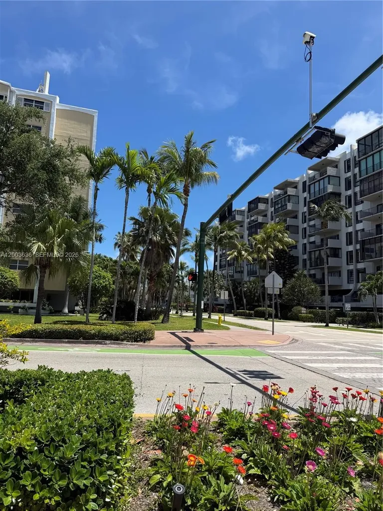 200 Galen Drive Key Biscayne FL 33149