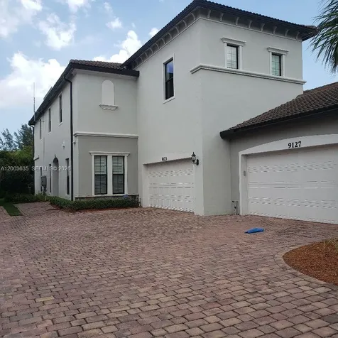 9139 Passiflora Boca Raton FL 33428