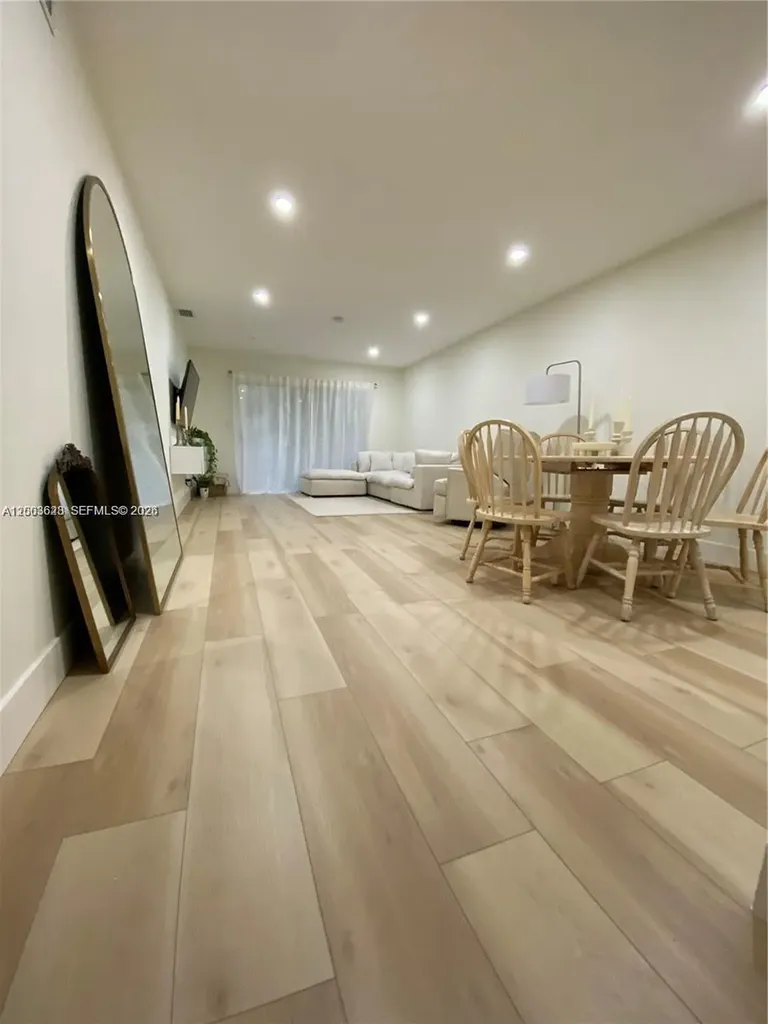 1200 Tallwood Avenue Hollywood FL 33021