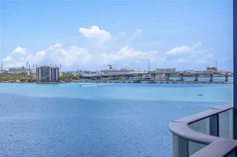 711 NE 23 Miami FL 33137