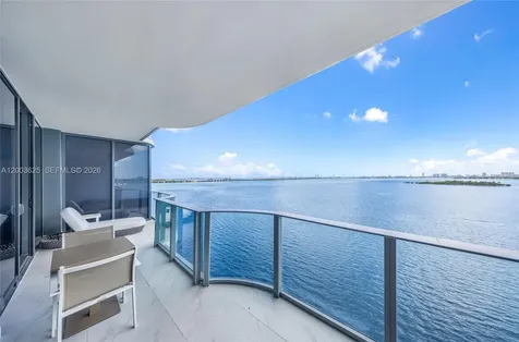 711 NE 23 Miami FL 33137