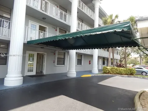 1701 Whitehall Drive Davie FL 33324
