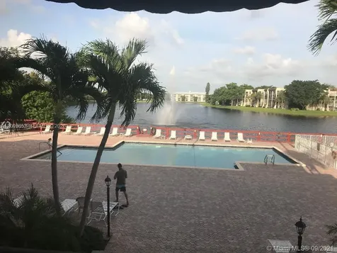 1701 Whitehall Drive Davie FL 33324