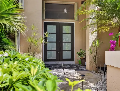 1025 Creekford Drive Weston FL 33326