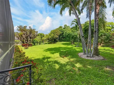 1025 Creekford Drive Weston FL 33326