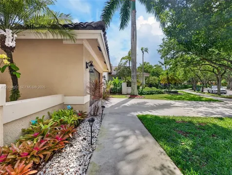 1025 Creekford Drive Weston FL 33326