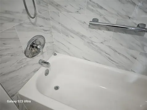 20400 W Country Club Drive Aventura FL 33180