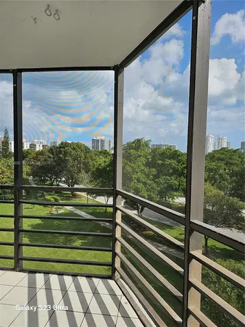 20400 W Country Club Drive Aventura FL 33180