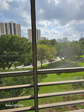 20400 W Country Club Drive Aventura FL 33180