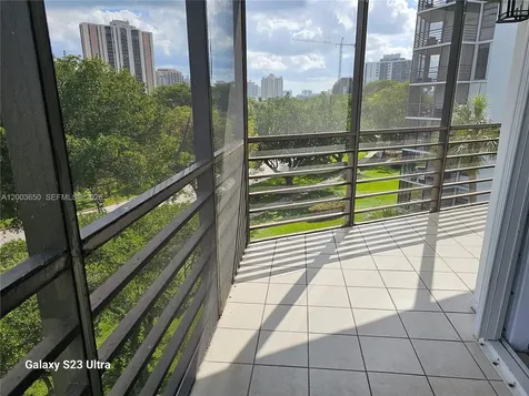 20400 W Country Club Drive Aventura FL 33180