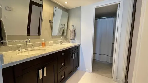 5701 Collins Avenue Miami Beach FL 33140