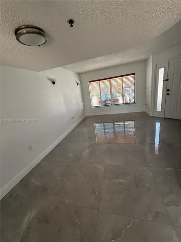203 Riviera Circle Weston FL 33326