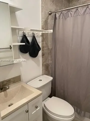 203 Riviera Circle Weston FL 33326