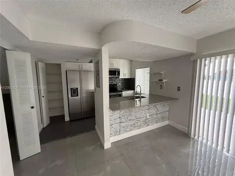 203 Riviera Circle Weston FL 33326