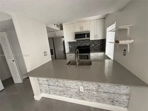 203 Riviera Circle Weston FL 33326