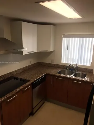 170 SE 14th Street Miami FL 33131