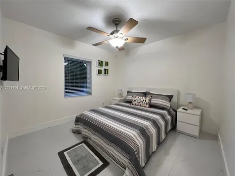 1380 SW 11th Street Miami FL 33135