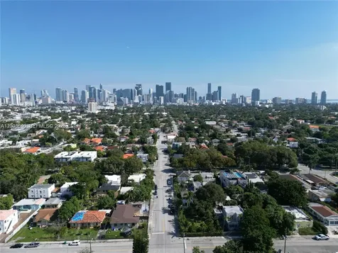 1380 SW 11th Street Miami FL 33135