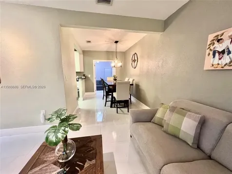 1380 SW 11th Street Miami FL 33135
