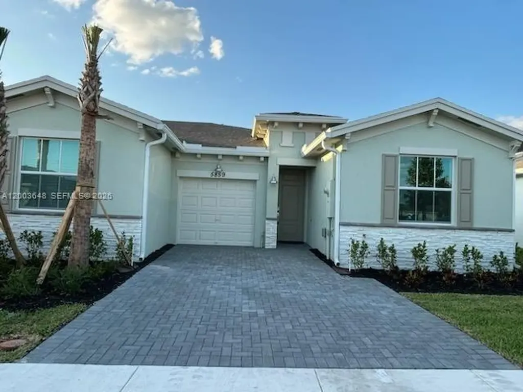 5859 Shining Sea Court Delray Beach FL 33484