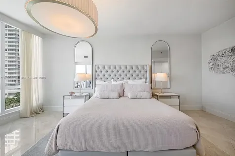 100 S Pointe Drive Miami Beach FL 33139