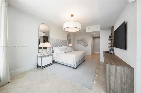 100 S Pointe Drive Miami Beach FL 33139