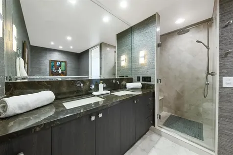 100 S Pointe Drive Miami Beach FL 33139