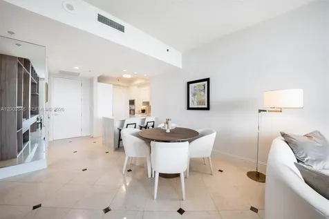 100 S Pointe Drive Miami Beach FL 33139